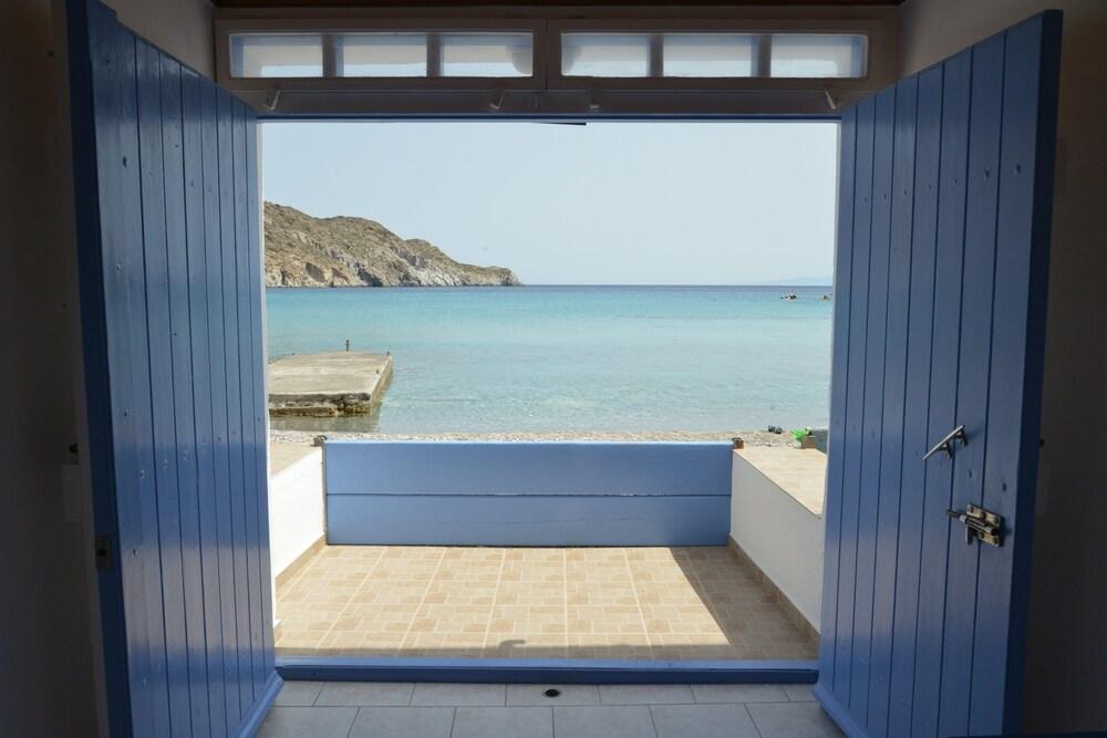 Ferienwohnung Erginas Boat House Plaka  Exterior foto