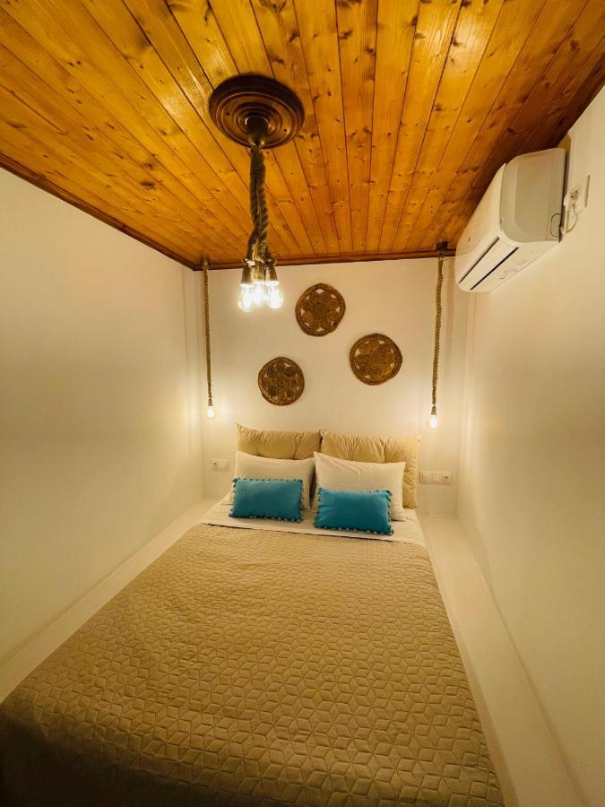 Ferienwohnung Erginas Boat House Plaka  Exterior foto