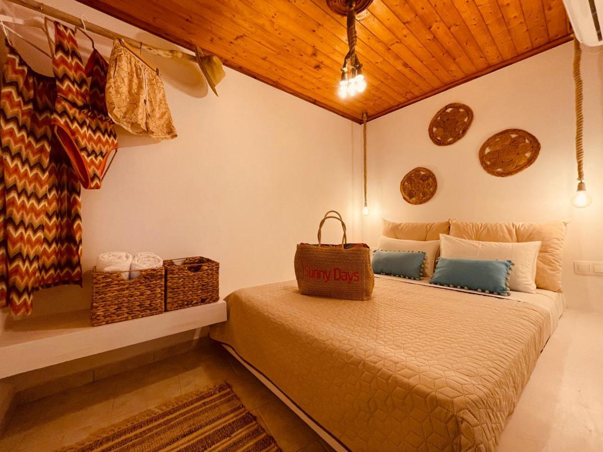Ferienwohnung Erginas Boat House Plaka  Exterior foto